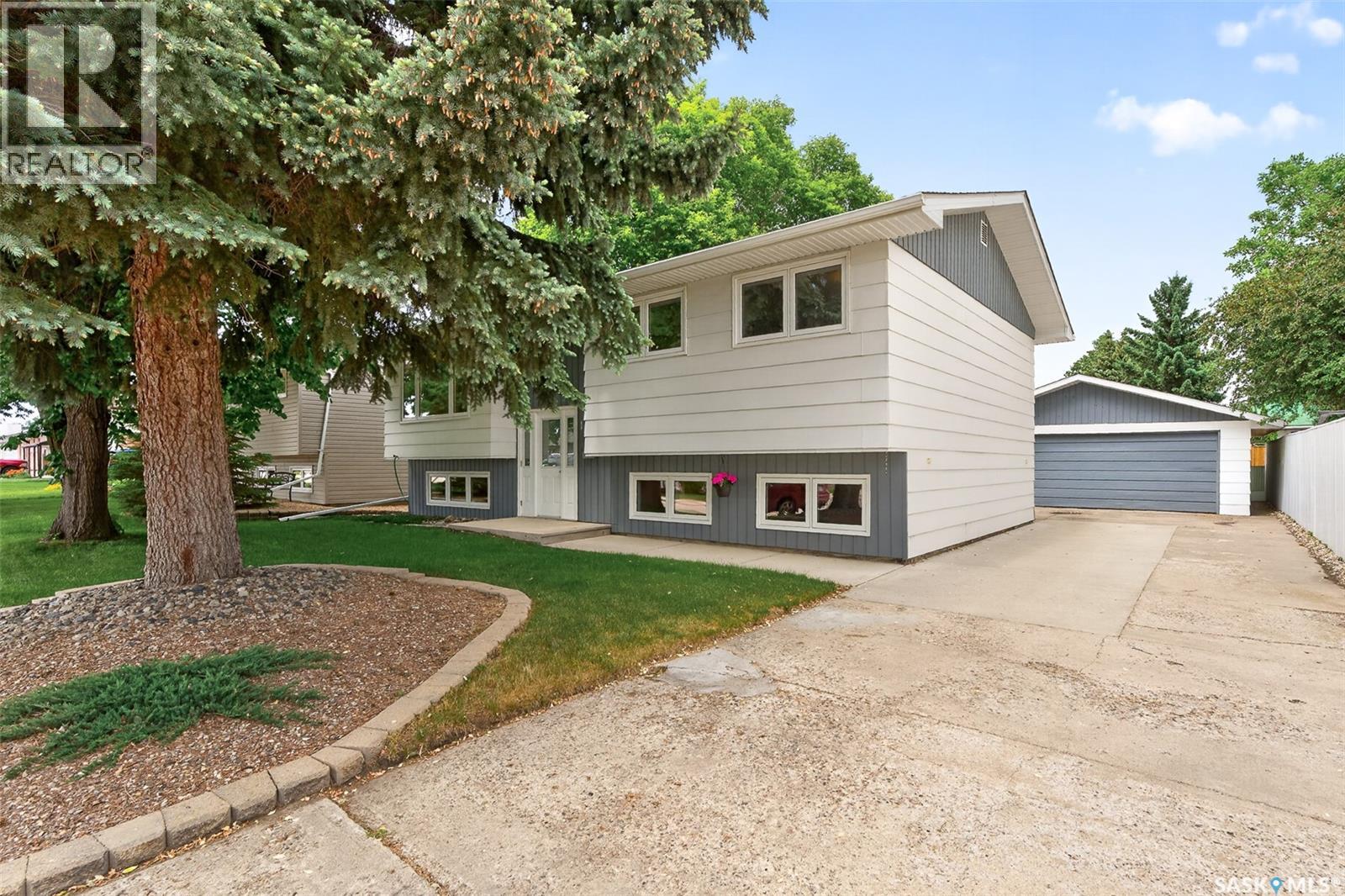 1612 Rutherford STREET, Moose Jaw, Saskatchewan