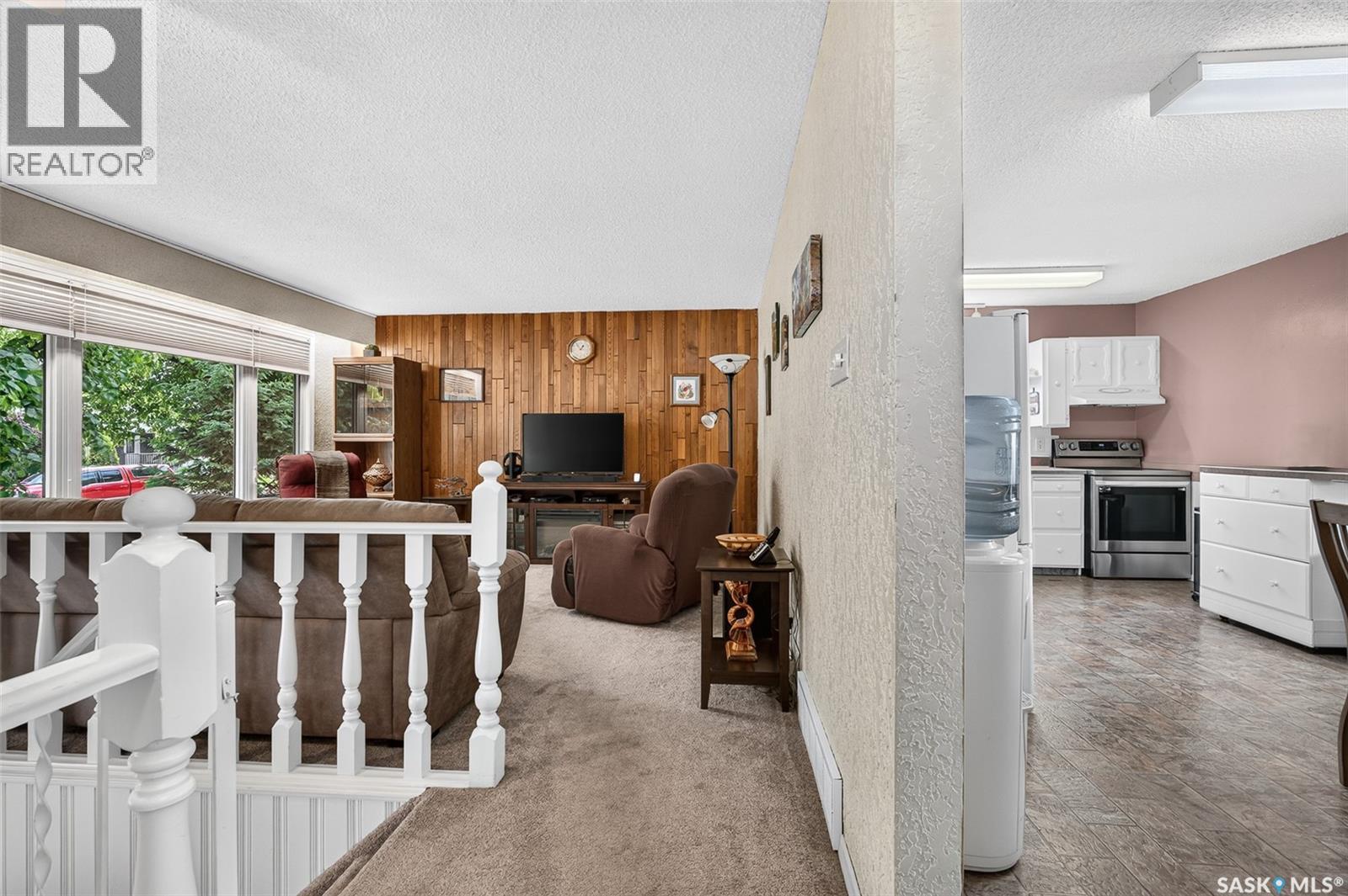 1612 Rutherford Street, Moose Jaw, Saskatchewan  S6H 7C7 - Photo 4 - SK039961