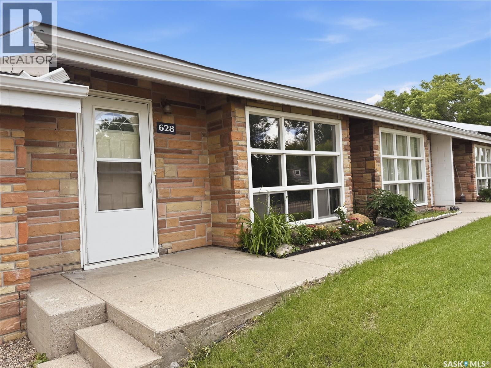 18 628 1st AVENUE NE, Swift Current, Saskatchewan