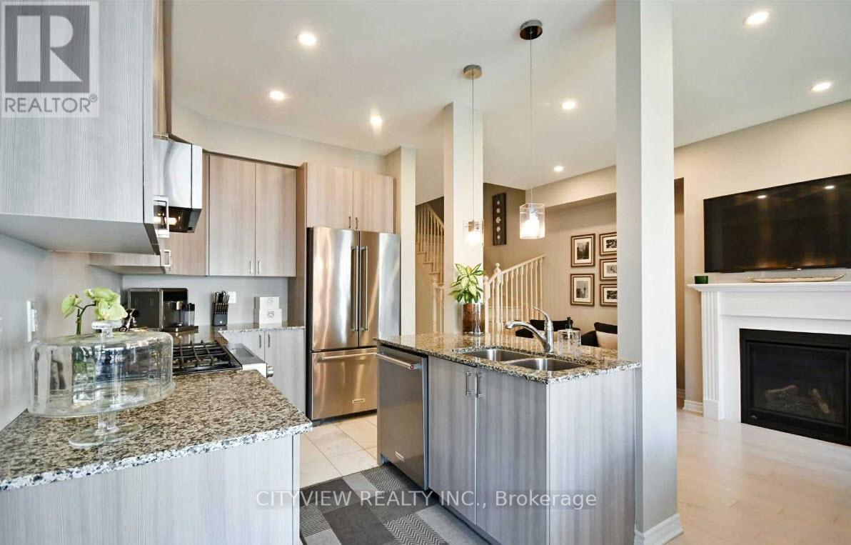 90 Sandwell Street, Vaughan, Ontario  L4H 0Z7 - Photo 4 - N13463286