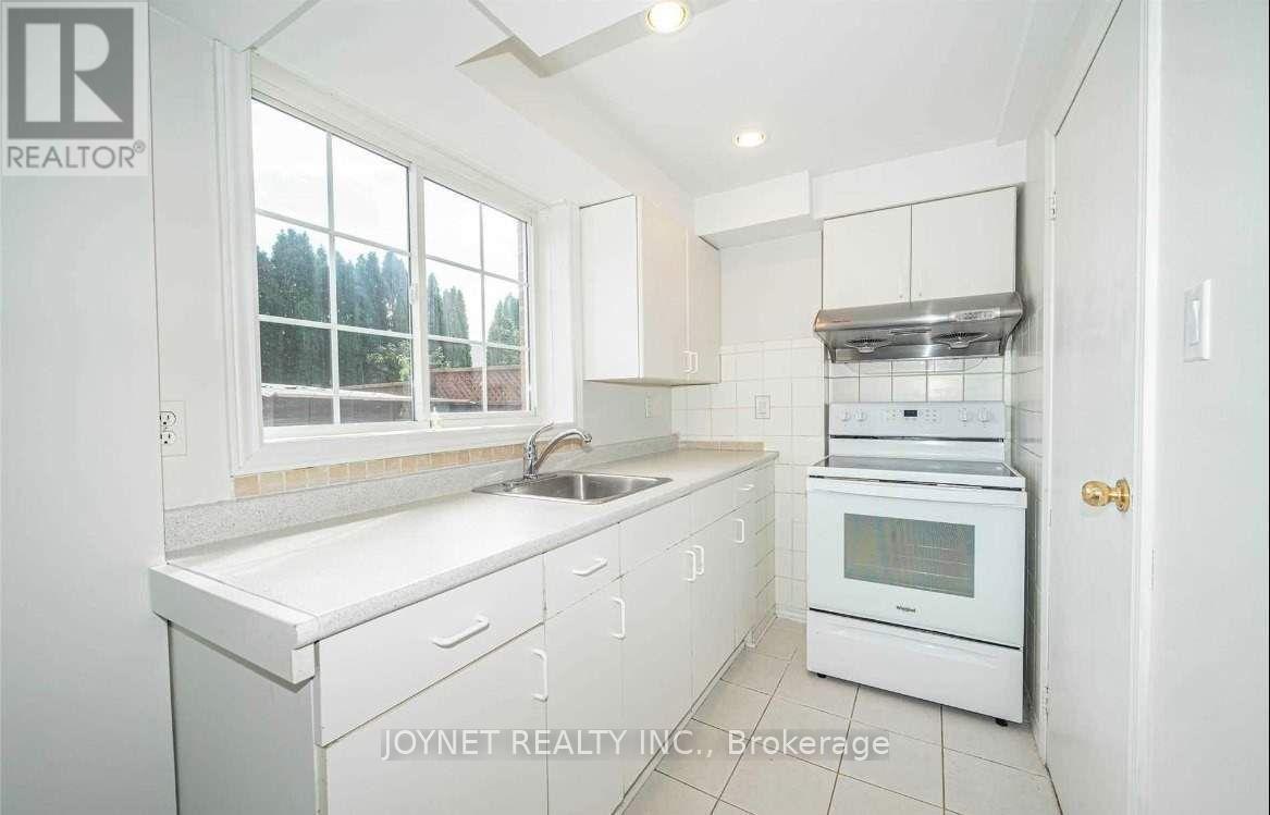 Bsmt - 323 Flagstone Way, Newmarket, Ontario  L3X 2R8 - Photo 3 - N13463356