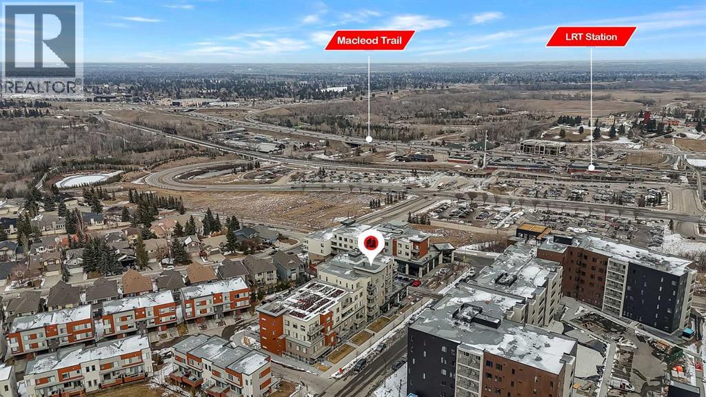 301, 71 Shawnee Common Sw, Calgary, Alberta  T2Y 0R2 - Photo 3 - A2296258