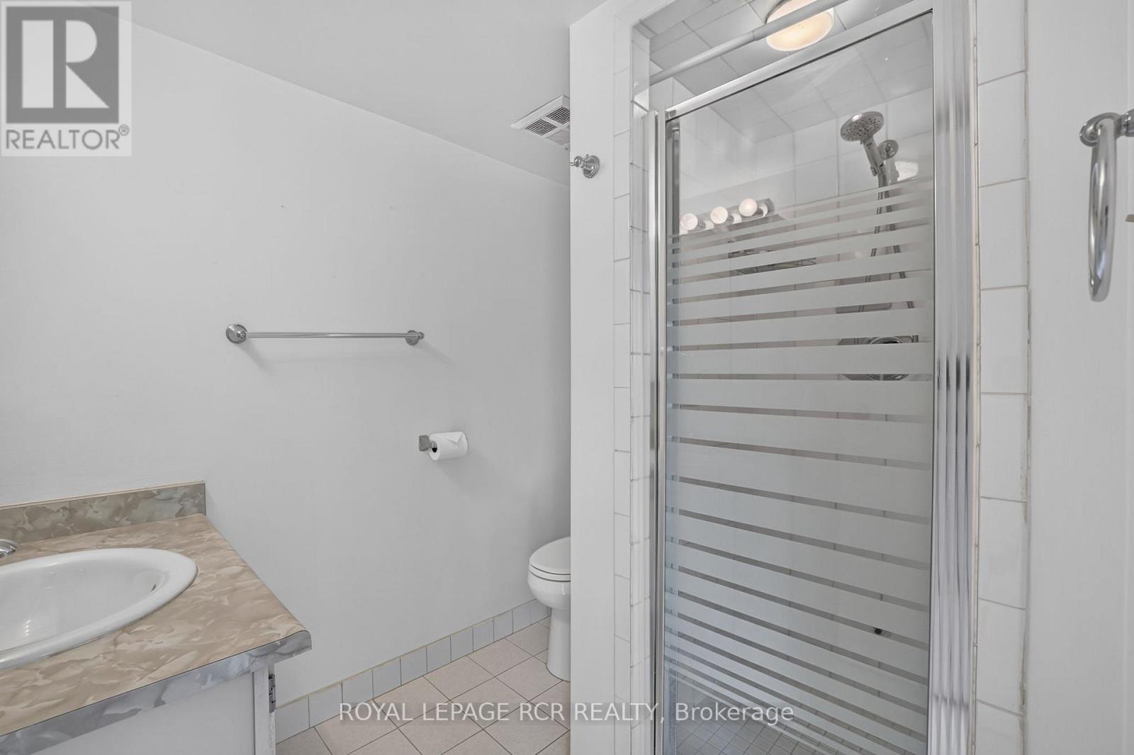 303 - 3650 Kaneff Crescent, Mississauga, Ontario  L5A 4A1 - Photo 25 - W13463096