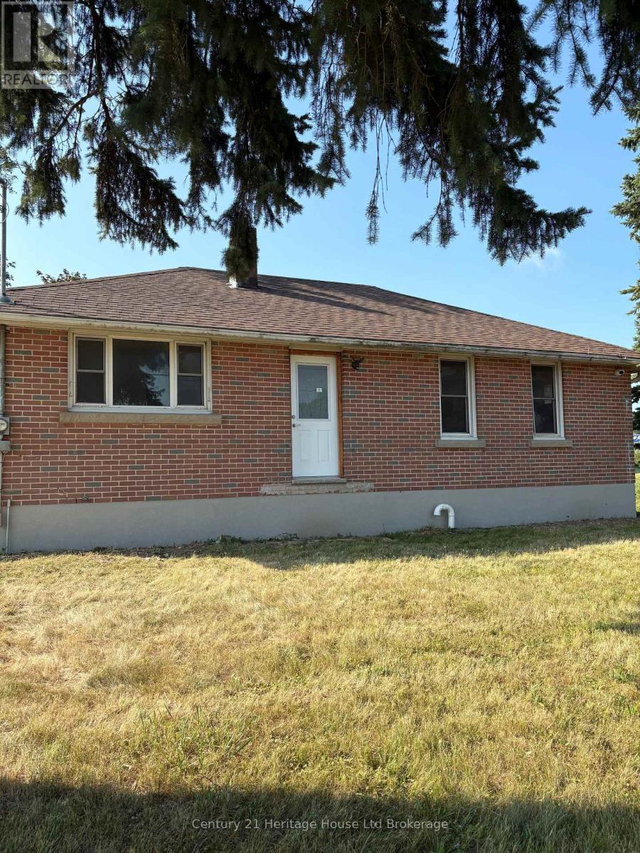 B - 560 Athlone Avenue, Woodstock, Ontario  N4S 7V8 - Photo 8 - X12720340