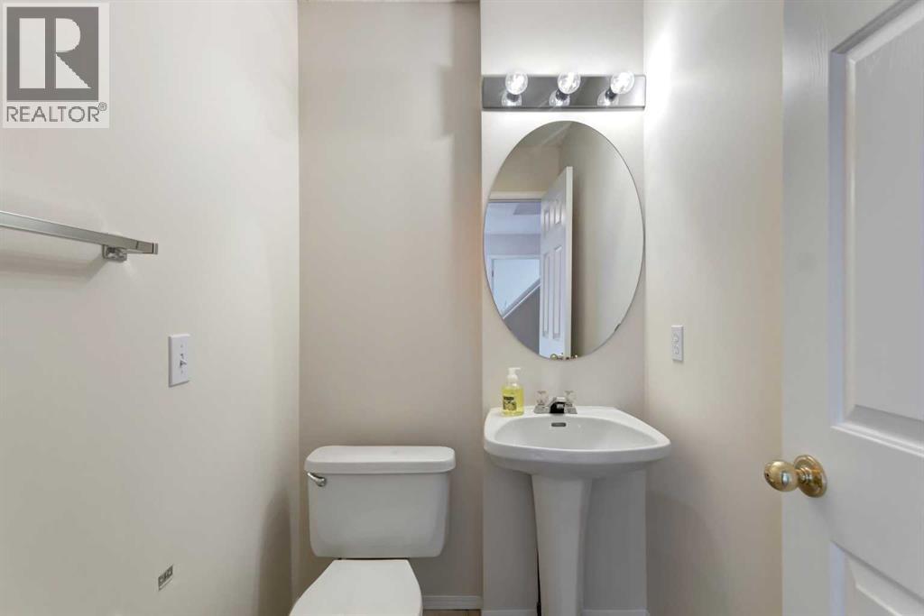 111 Sierra Nevada Way Sw, Calgary, Alberta  T3H 3N1 - Photo 17 - A2315899
