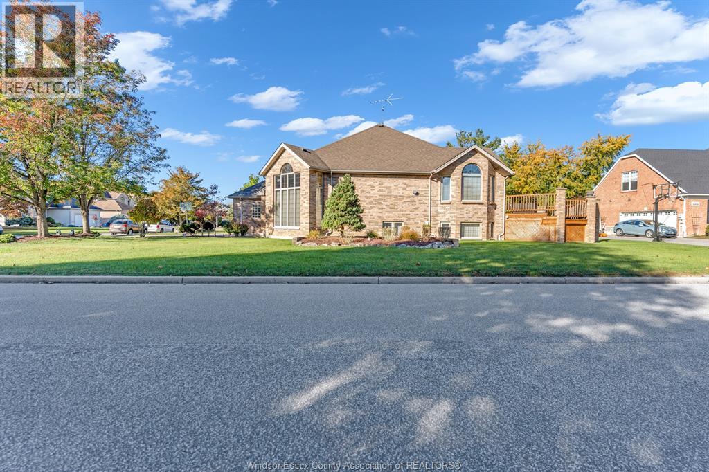 2780 Bridgeway Boulevard, Lasalle, Ontario  N9H 2L3 - Photo 2 - 26014559