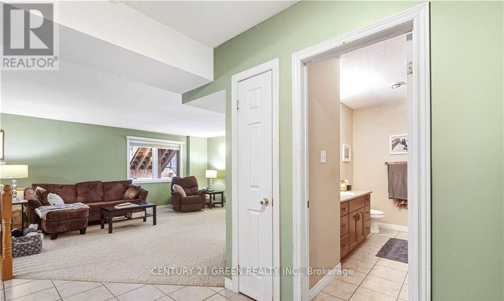 Lower - 17 Jean Anderson Crescent, Guelph, Ontario  N1G 5A6 - Photo 8 - X13463146