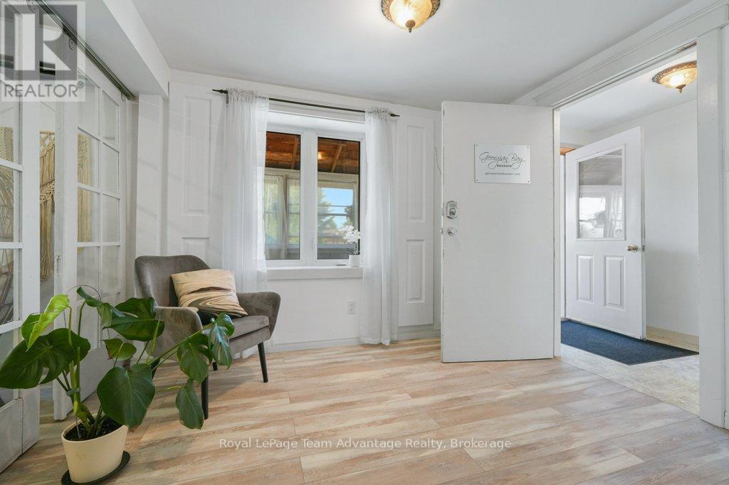 17 Joseph Street, Parry Sound, Ontario  P2A 2G3 - Photo 8 - X13237102