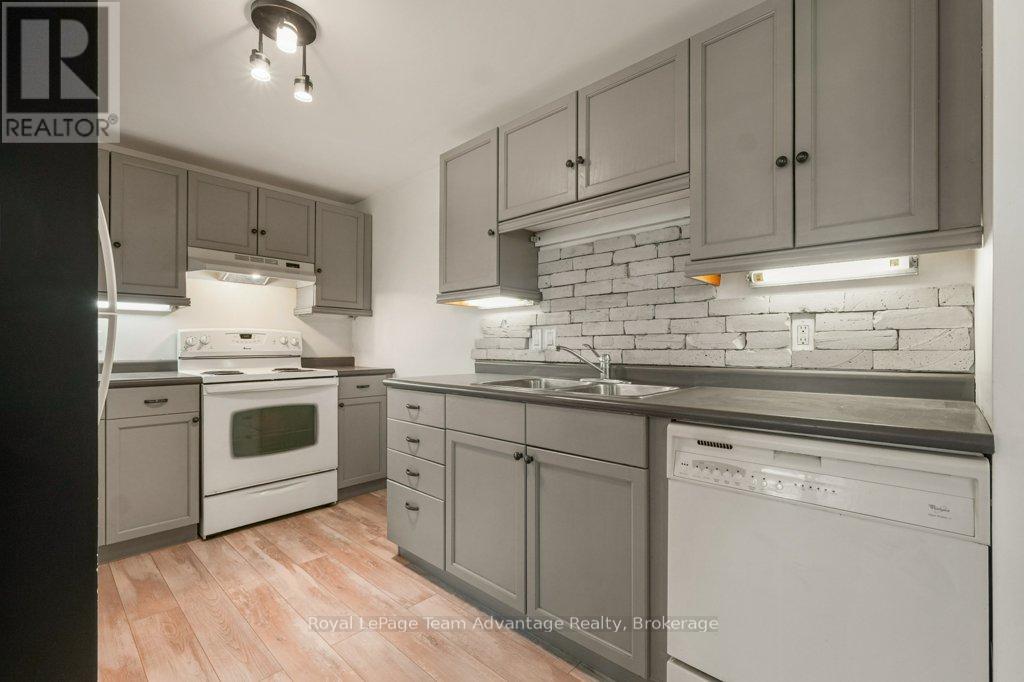 17 Joseph Street, Parry Sound, Ontario  P2A 2G3 - Photo 16 - X13237102