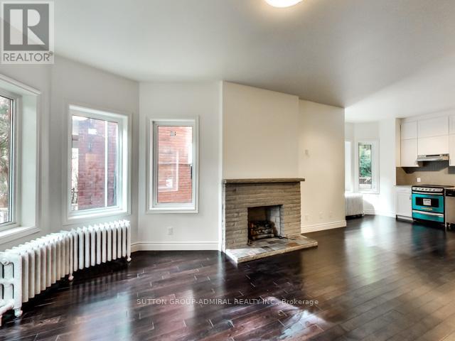 34 Hewitt--Main Floor Avenue, Toronto, Ontario  M6R 1Y3 - Photo 3 - W13463272