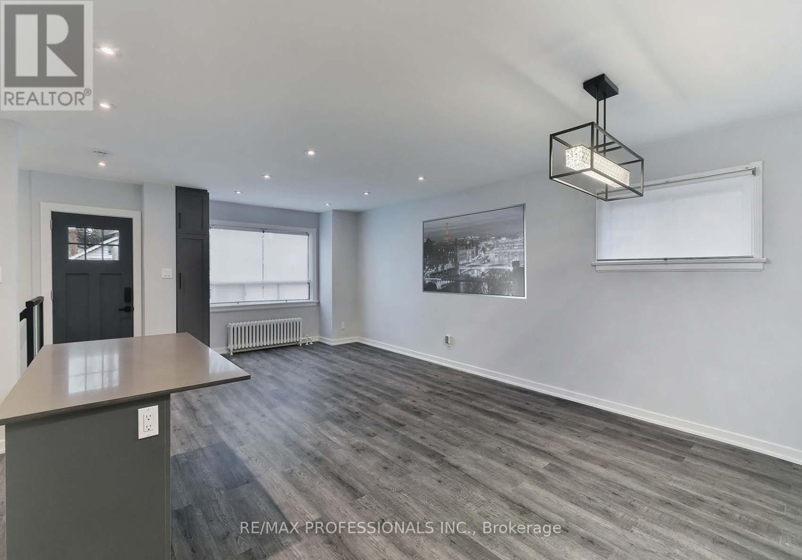 1213 Islington Avenue, Toronto, Ontario  M8Z 4T2 - Photo 10 - W13463376