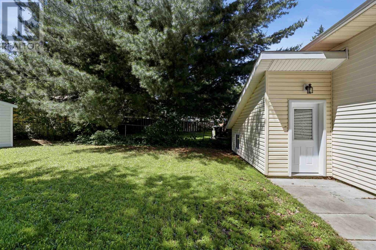 63 Amber St S, Sault Ste. Marie, Ontario  P6A 6N6 - Photo 26 - SM261464