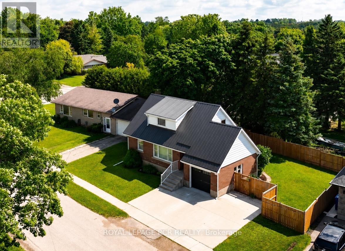 9 PONSFORD STREET, East Luther Grand Valley, Ontario