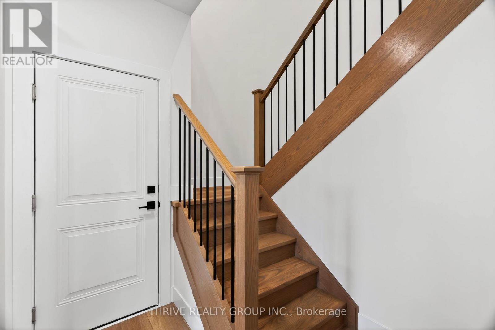 9887 Eric Street, Lambton Shores, Ontario  N0M 2N0 - Photo 12 - X13463640