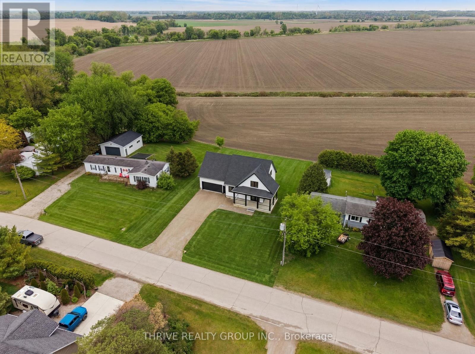9887 Eric Street, Lambton Shores, Ontario  N0M 2N0 - Photo 25 - X13463640