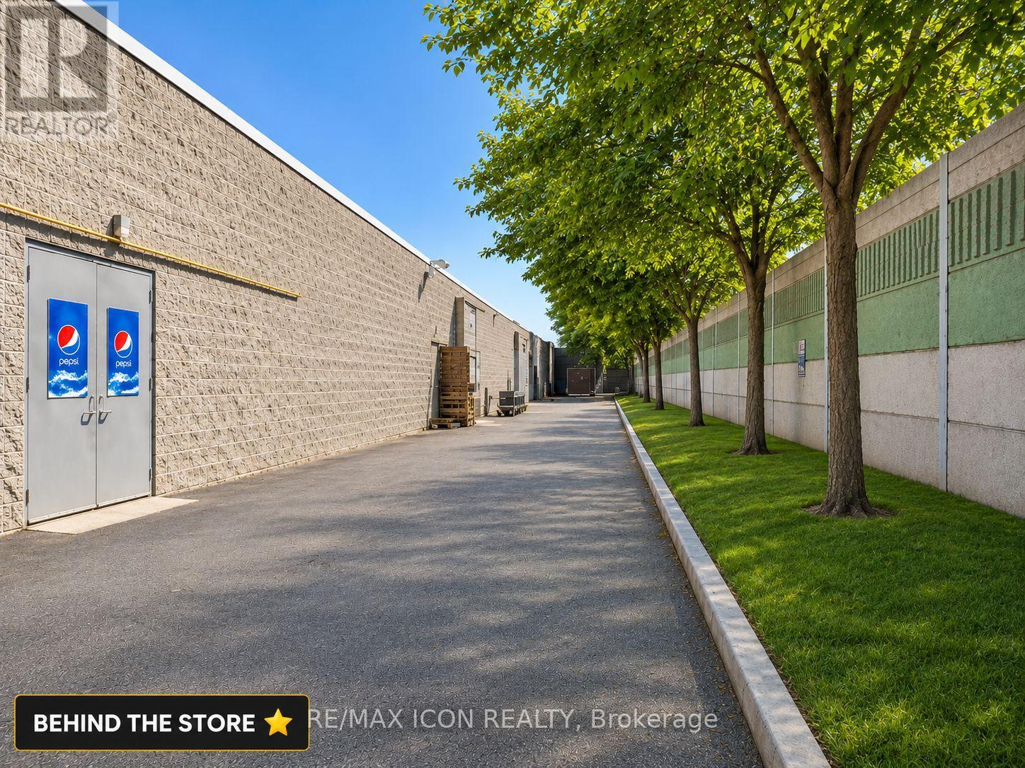 A008 - 1295 Highbury Avenue N, London East, Ontario  N5Y 5L3 - Photo 25 - X13463684
