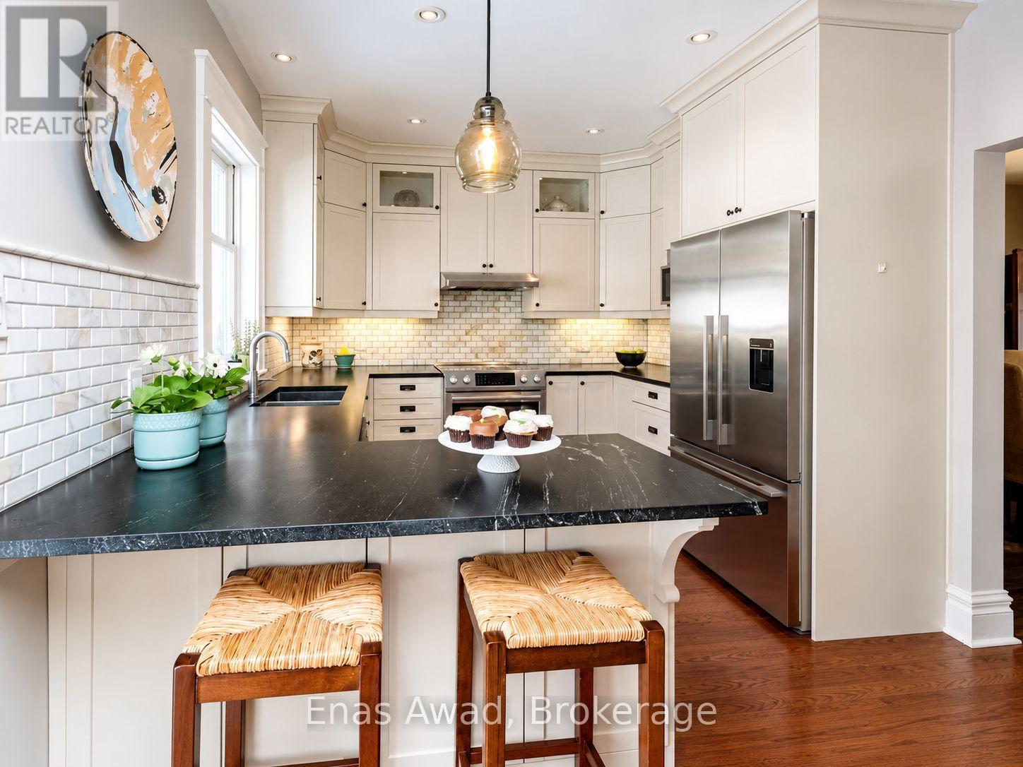 405 3rd Avenue, Ottawa, Ontario  K1S 2K6 - Photo 5 - X13463416
