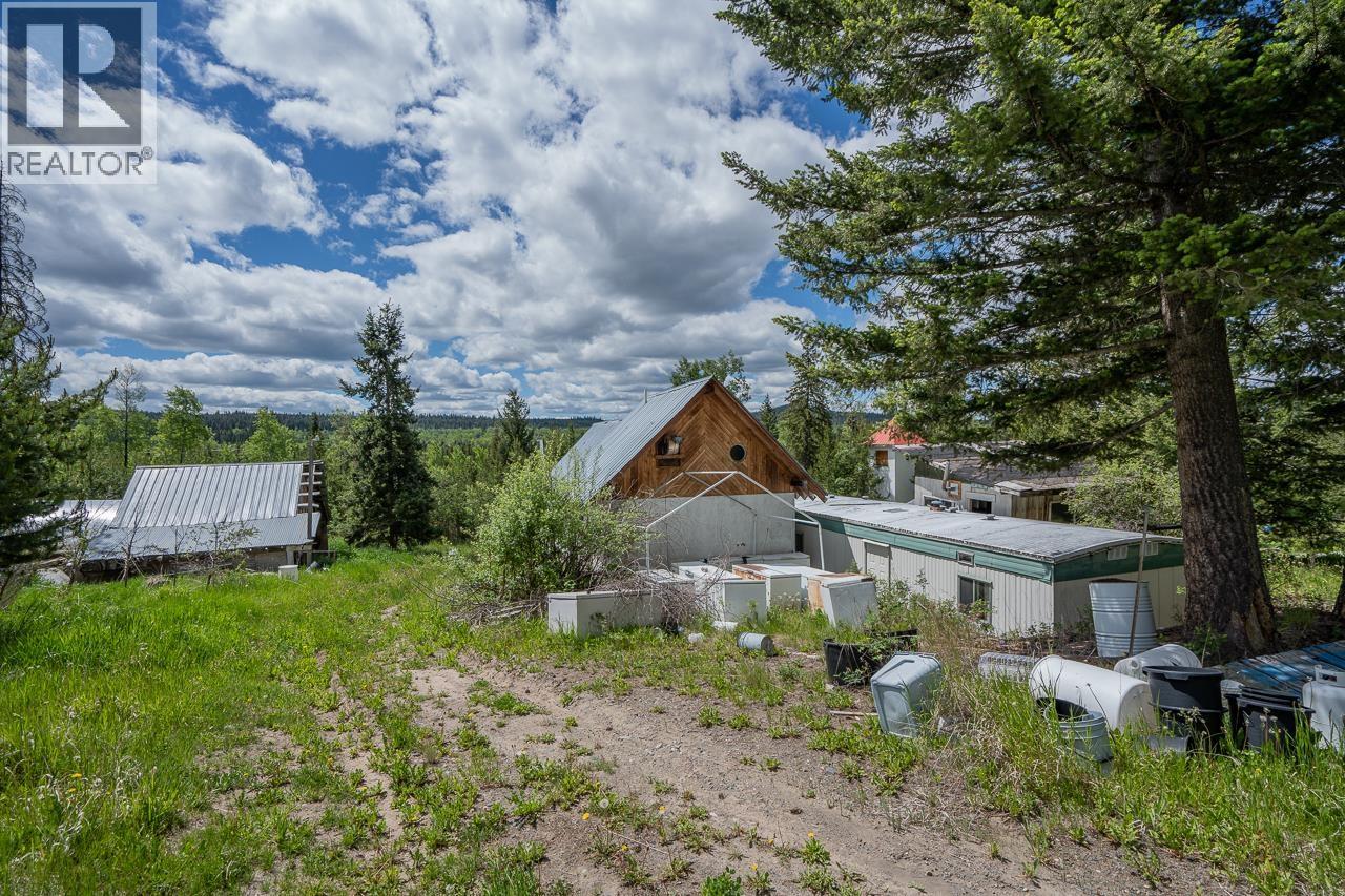 6719 Fawn Creek Road, Lone Butte, British Columbia  V0K 1X3 - Photo 11 - R3137583