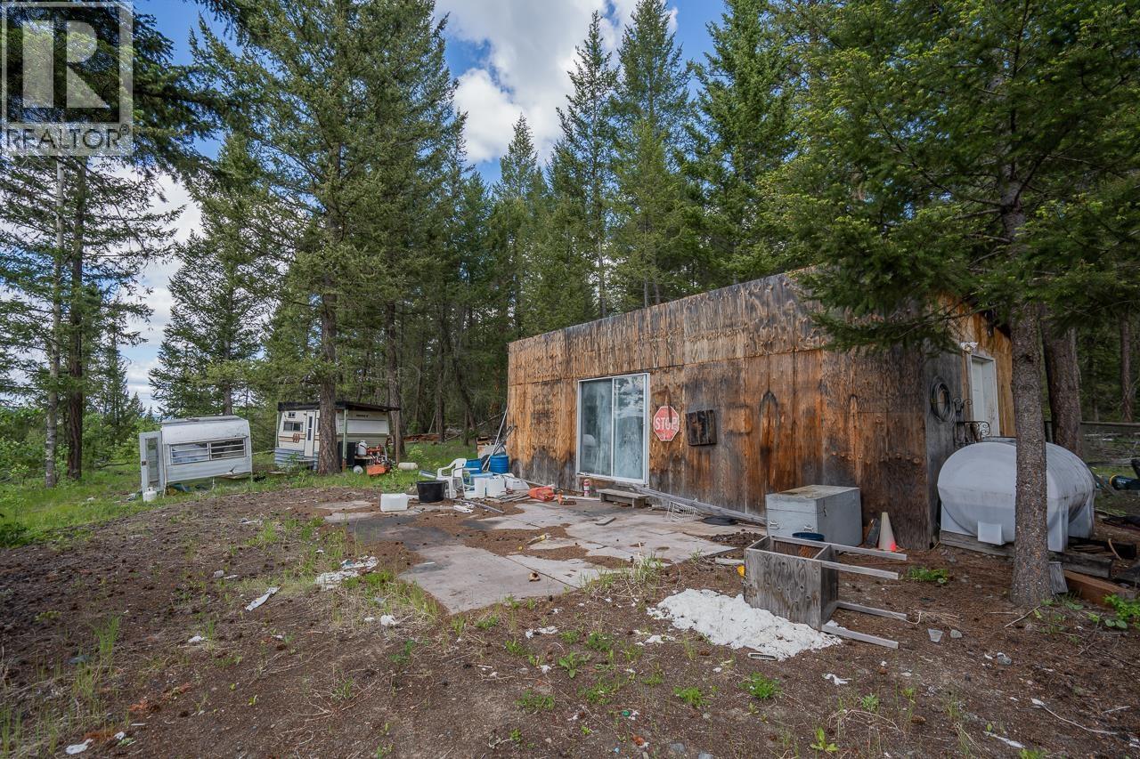 6719 Fawn Creek Road, Lone Butte, British Columbia  V0K 1X3 - Photo 17 - R3137583