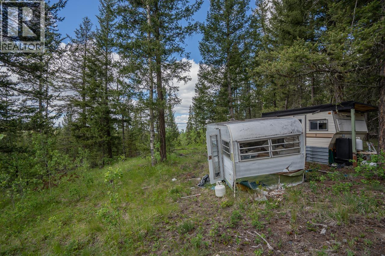 6719 Fawn Creek Road, Lone Butte, British Columbia  V0K 1X3 - Photo 18 - R3137583