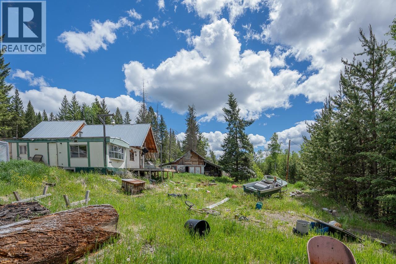 6719 Fawn Creek Road, Lone Butte, British Columbia  V0K 1X3 - Photo 5 - R3137583