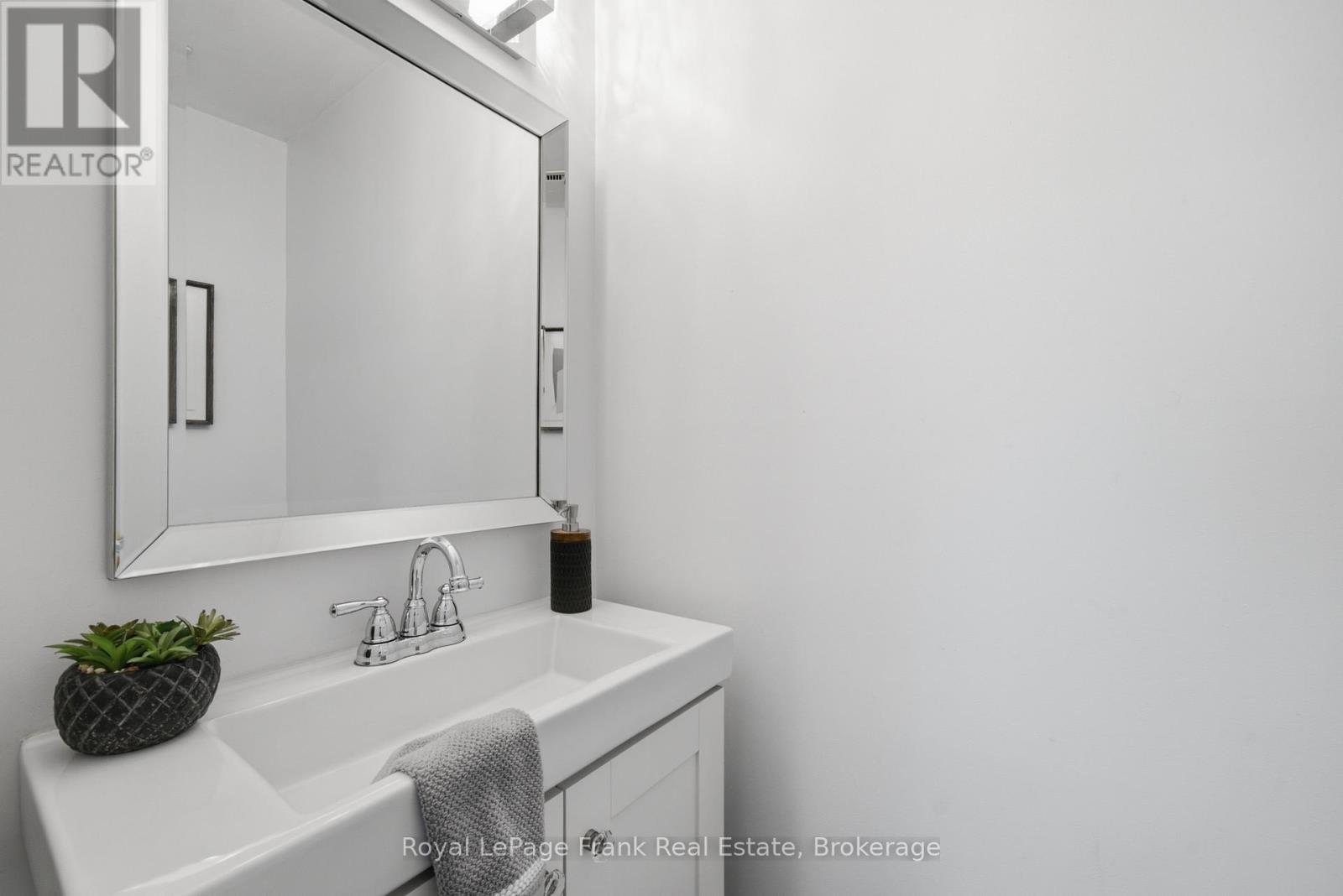 37 Parkes Drive, Ajax, Ontario  L1S 4W1 - Photo 18 - E13463198