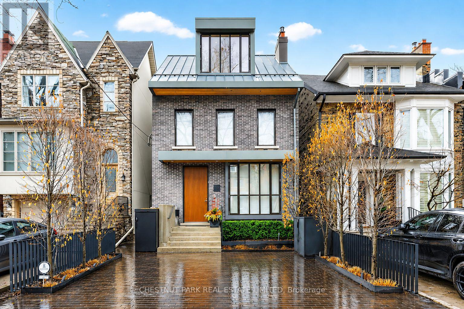 55 FARNHAM AVENUE, Toronto, Ontario