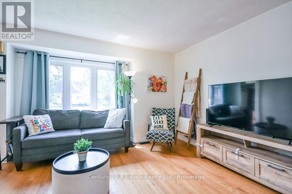 309 Hilda Street, Orillia, Ontario  L3V 1J4 - Photo 11 - S13463690