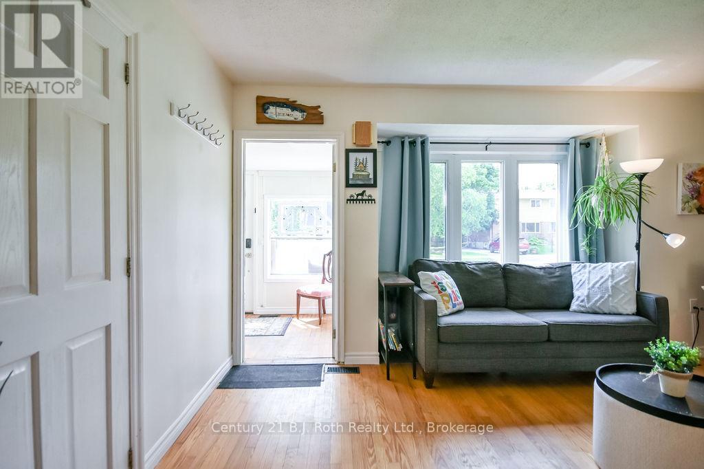 309 Hilda Street, Orillia, Ontario  L3V 1J4 - Photo 6 - S13463690