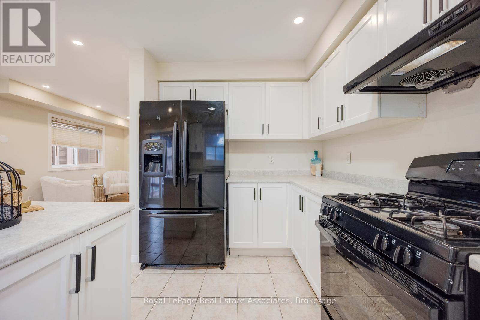 49 Tiller Trail, Brampton, Ontario  L6X 4R6 - Photo 12 - W13463374