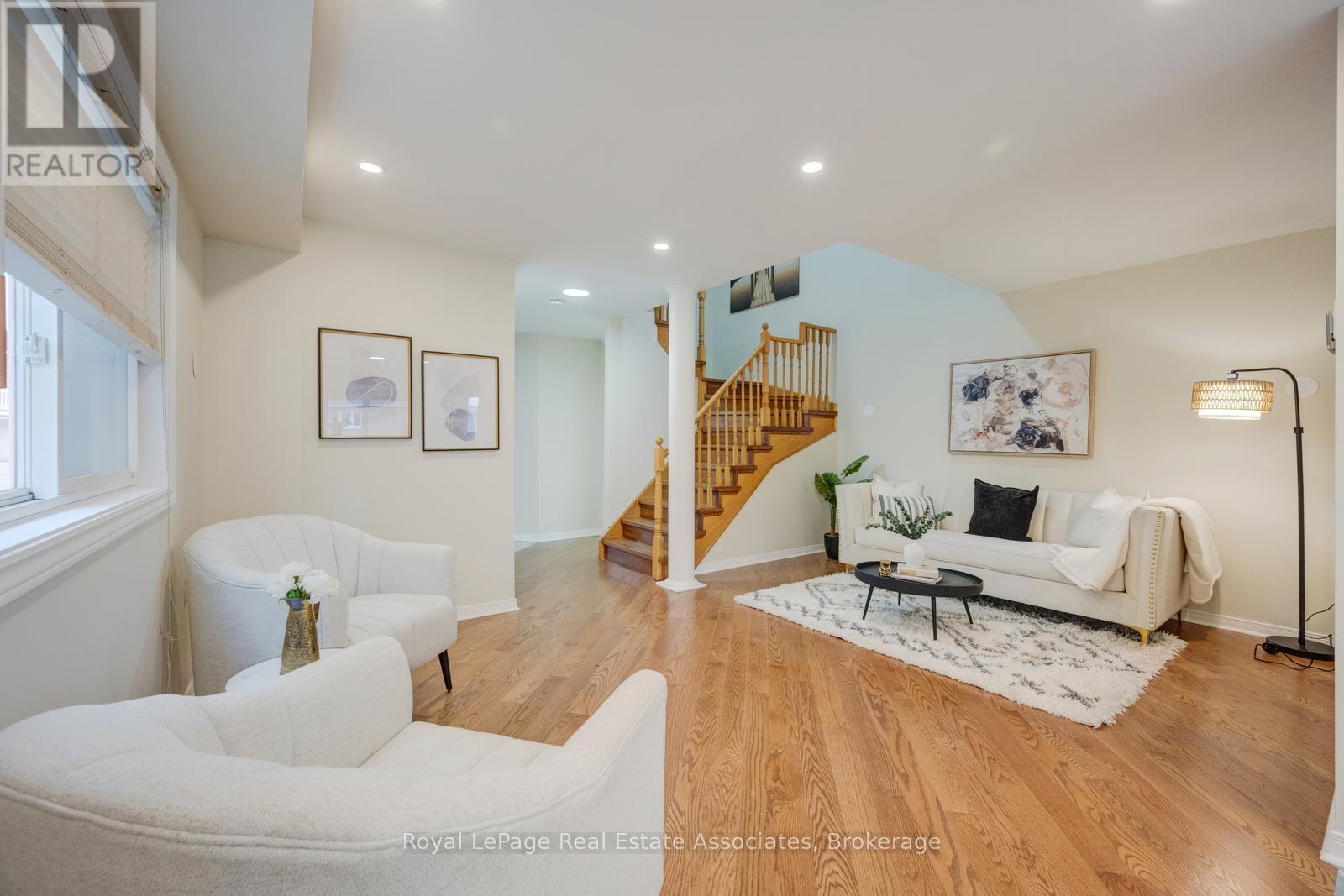 49 Tiller Trail, Brampton, Ontario  L6X 4R6 - Photo 6 - W13463374