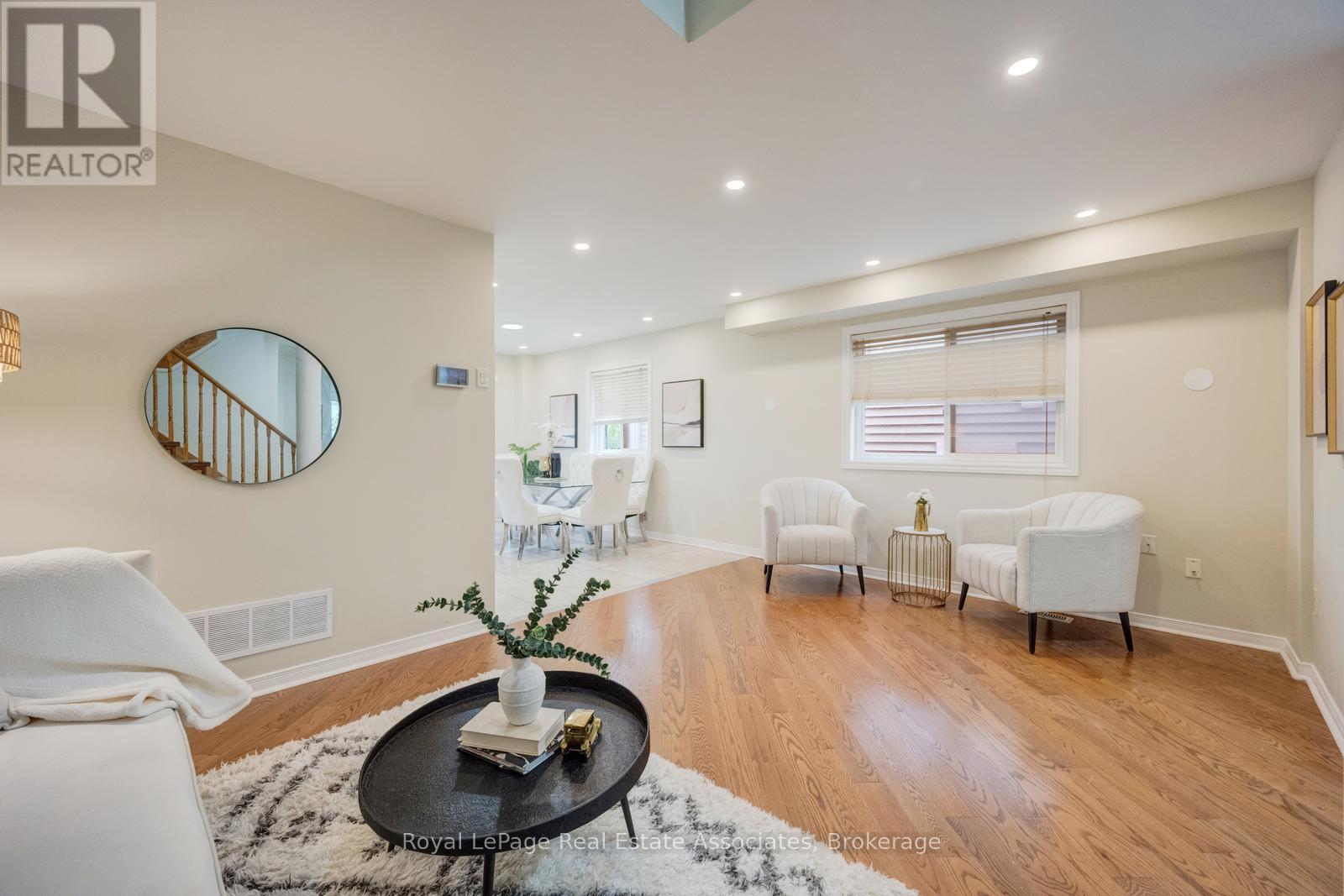 49 Tiller Trail, Brampton, Ontario  L6X 4R6 - Photo 8 - W13463374