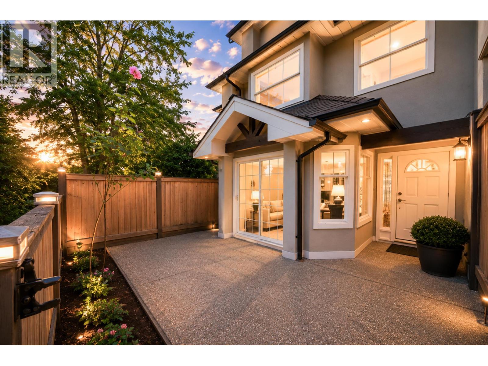 26 7175 17th Avenue, Burnaby, British Columbia  V3N 1K8 - Photo 3 - R3137553