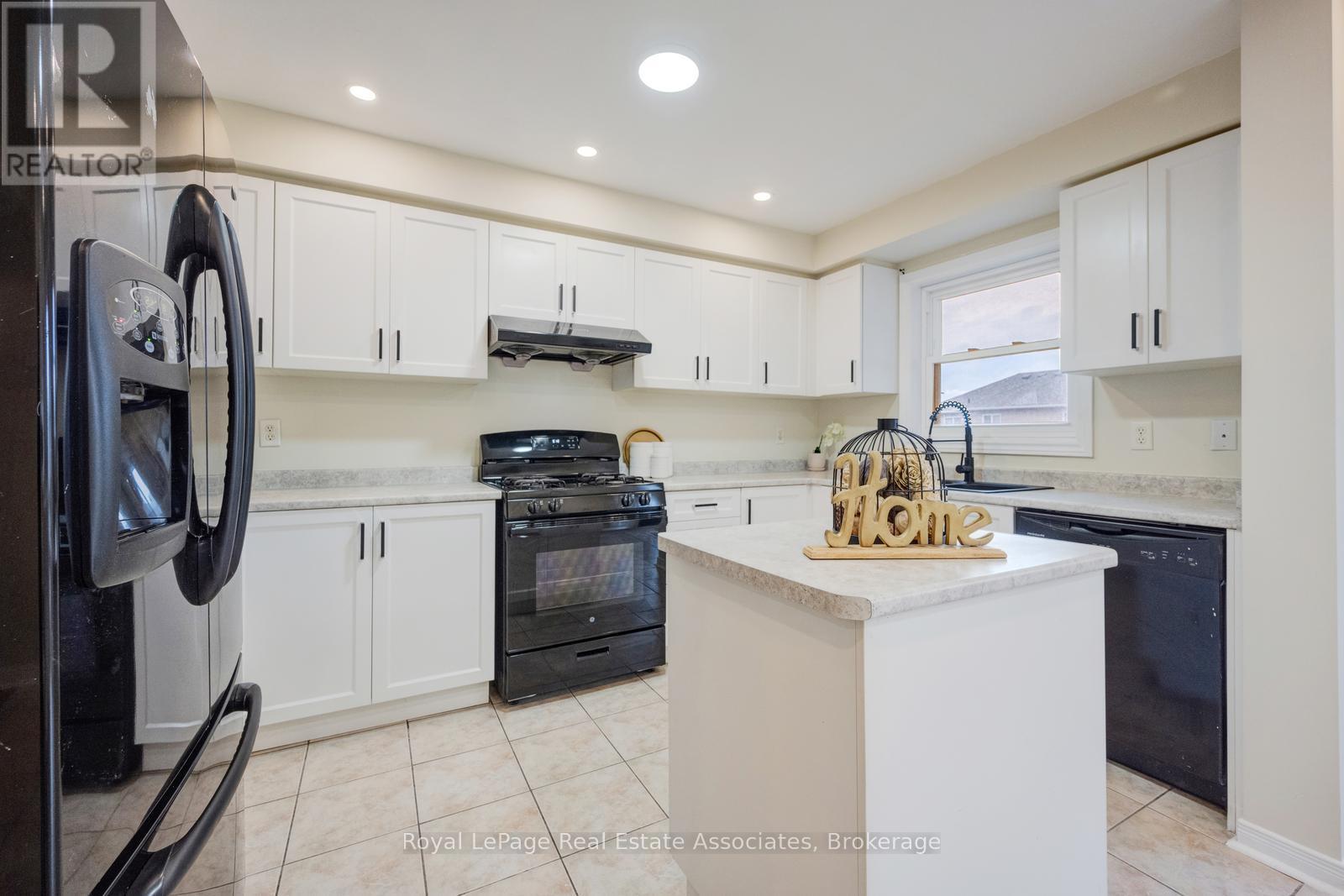 49 Tiller Trail, Brampton, Ontario  L6X 4R6 - Photo 11 - W13463374
