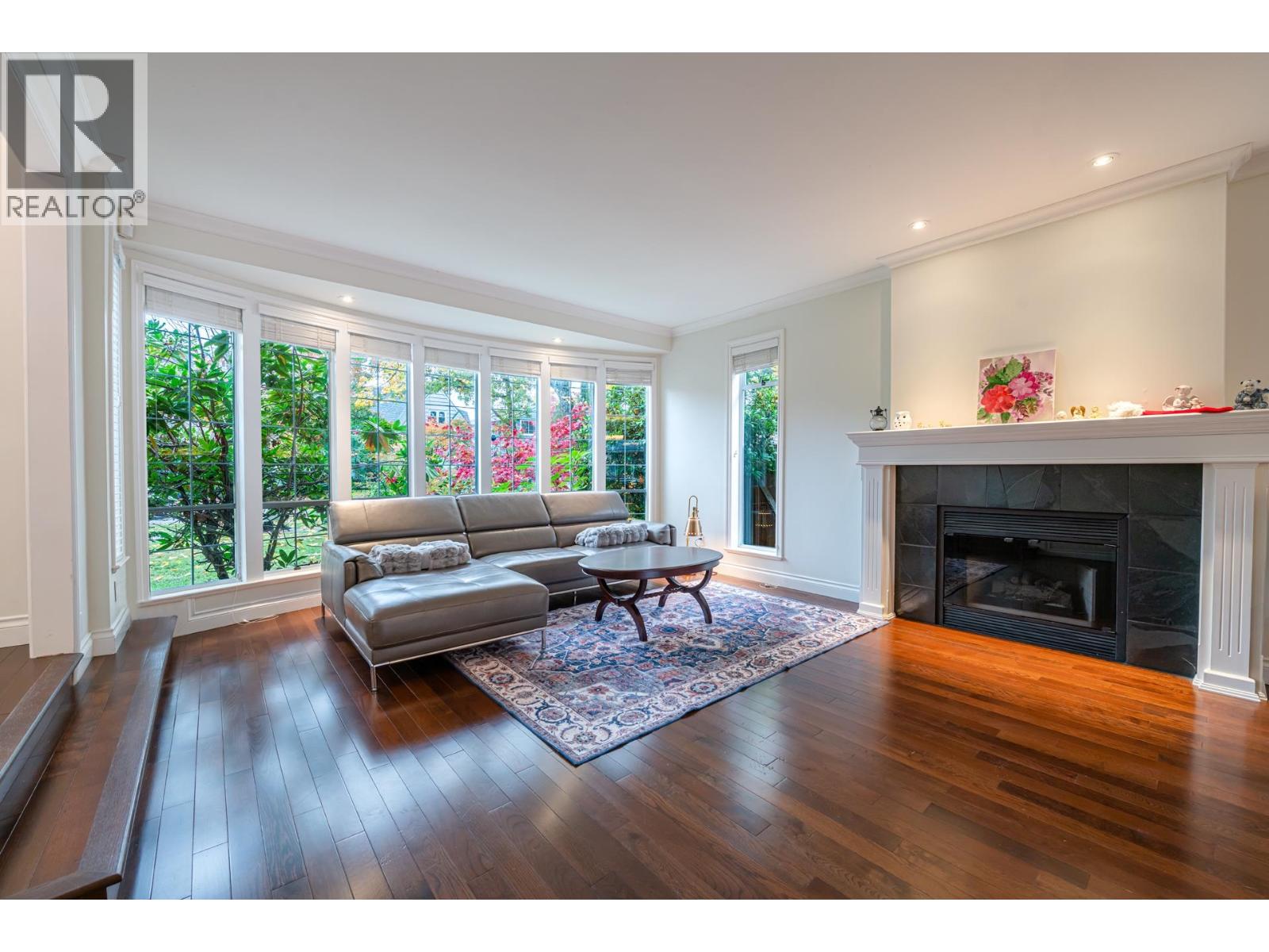 4570 W 13th Avenue, Vancouver, British Columbia  V6R 2V4 - Photo 2 - R3137569