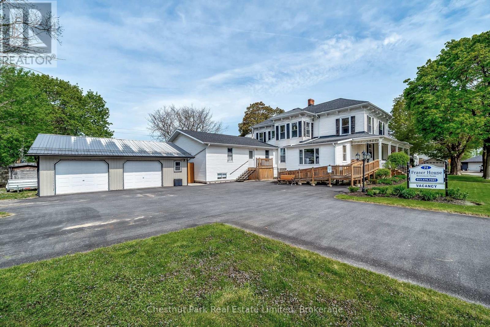 71 Queen Street, Prince Edward County, Ontario  K0K 2T0 - Photo 3 - X13463456