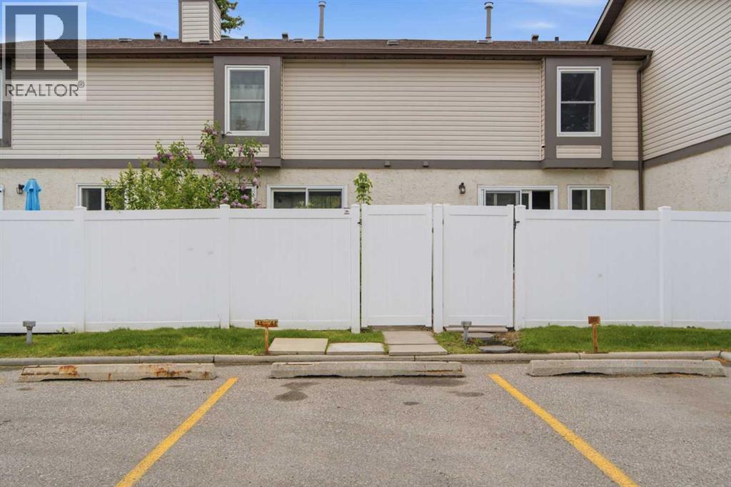 237 Deerpoint Lane SE, Calgary, Alberta  T2J 6M6 - Photo 38 - A2320995