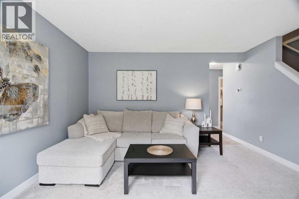 237 Deerpoint Lane SE, Calgary, Alberta  T2J 6M6 - Photo 9 - A2320995