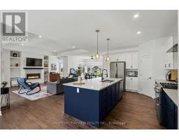 315 AUTUMN MEADOW WAY, Ottawa, Ontario