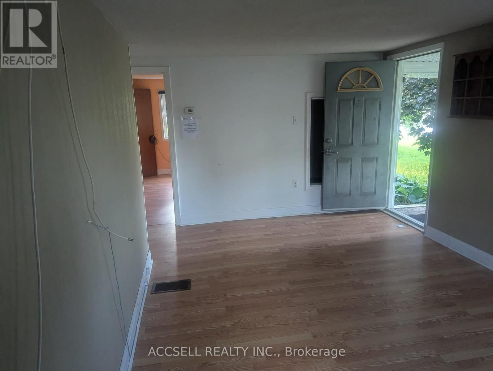 35 Lennox Street, Ottawa, Ontario  K0A 2Z0 - Photo 5 - X13463486