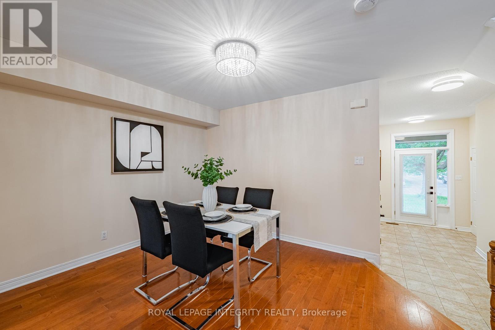 16 Redding Way, Ottawa, Ontario  K2G 6C2 - Photo 7 - X13463518