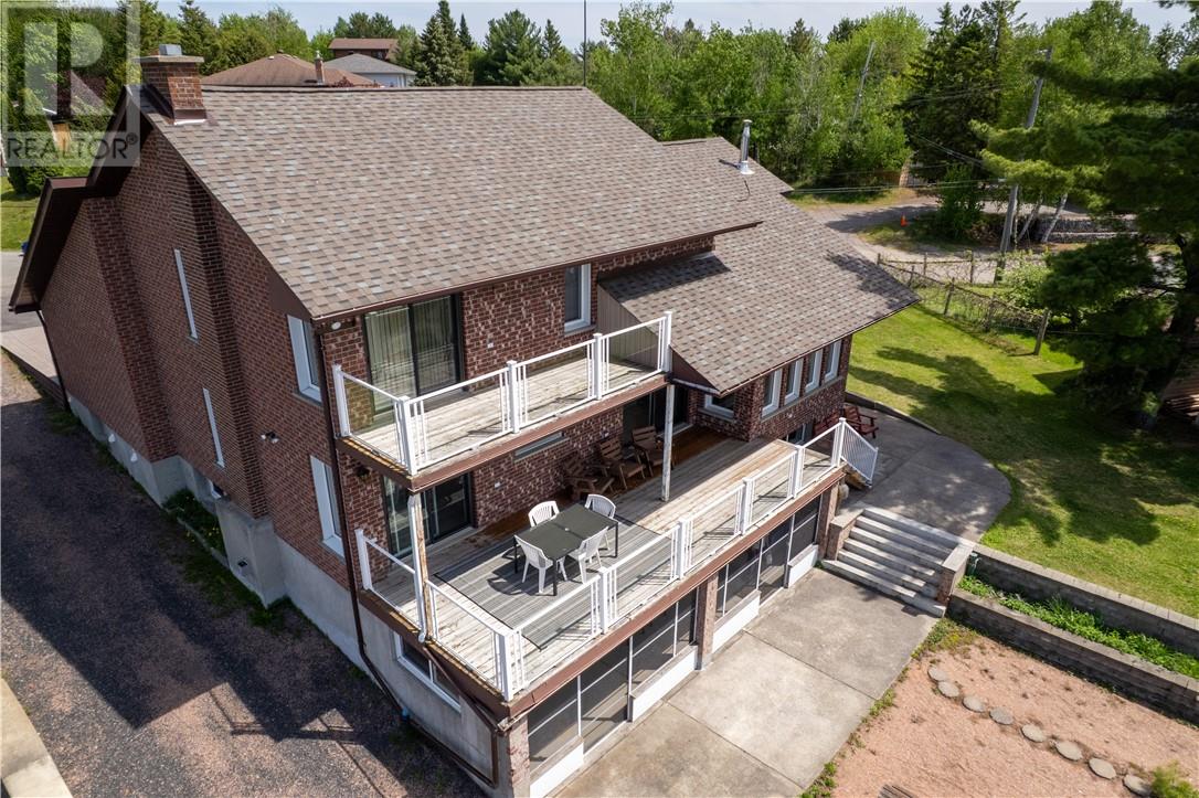 393 Albert Street, Azilda, Ontario  P0M 1B0 - Photo 4 - 2128487