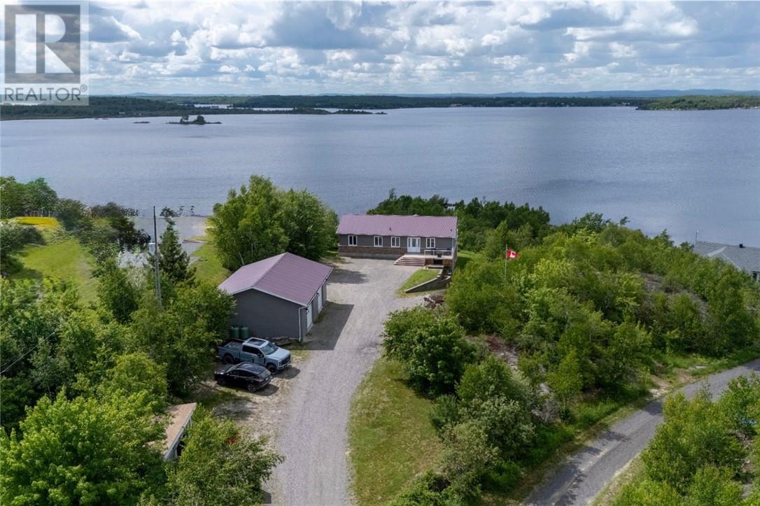 1862 Fire Route O, Azilda, Ontario  P0M 1B0 - Photo 1 - 2128639
