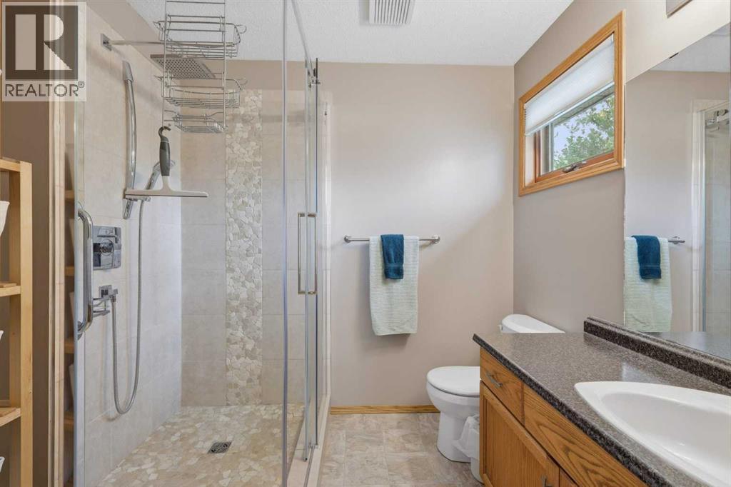 32 Dawson Street, Red Deer, Alberta  T4R 1V9 - Photo 20 - A2322136