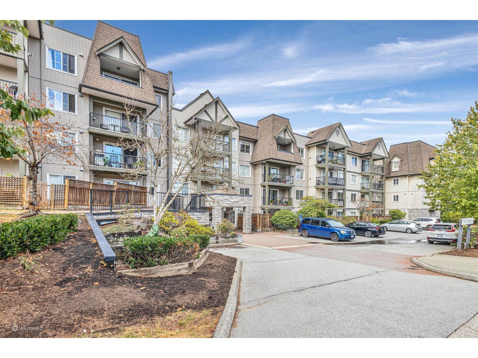 508 12083 92A AVENUE, surrey, British Columbia