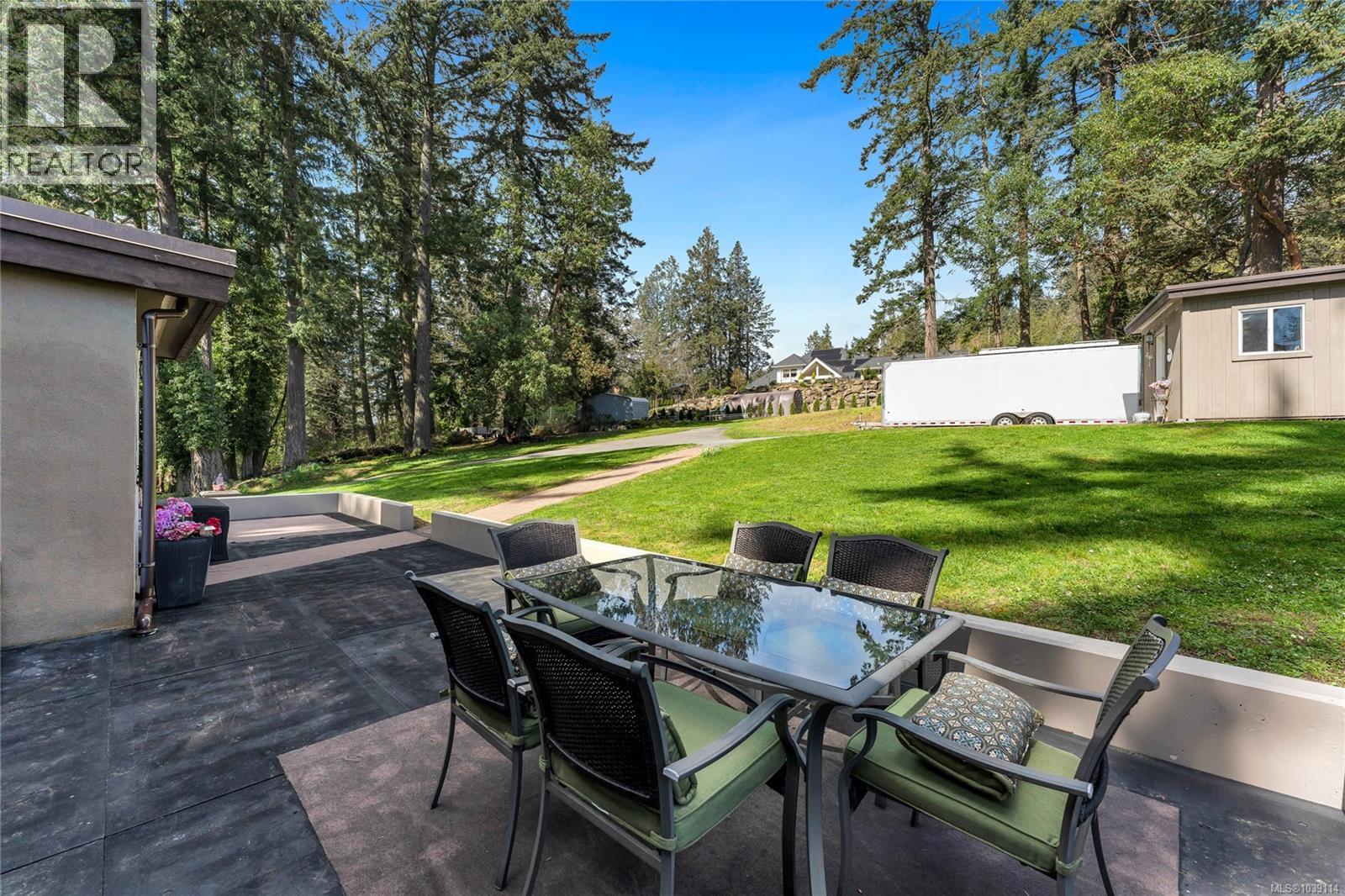 1084 Tatlow Rd, North Saanich, British Columbia  V8L 5P3 - Photo 22 - 1039114