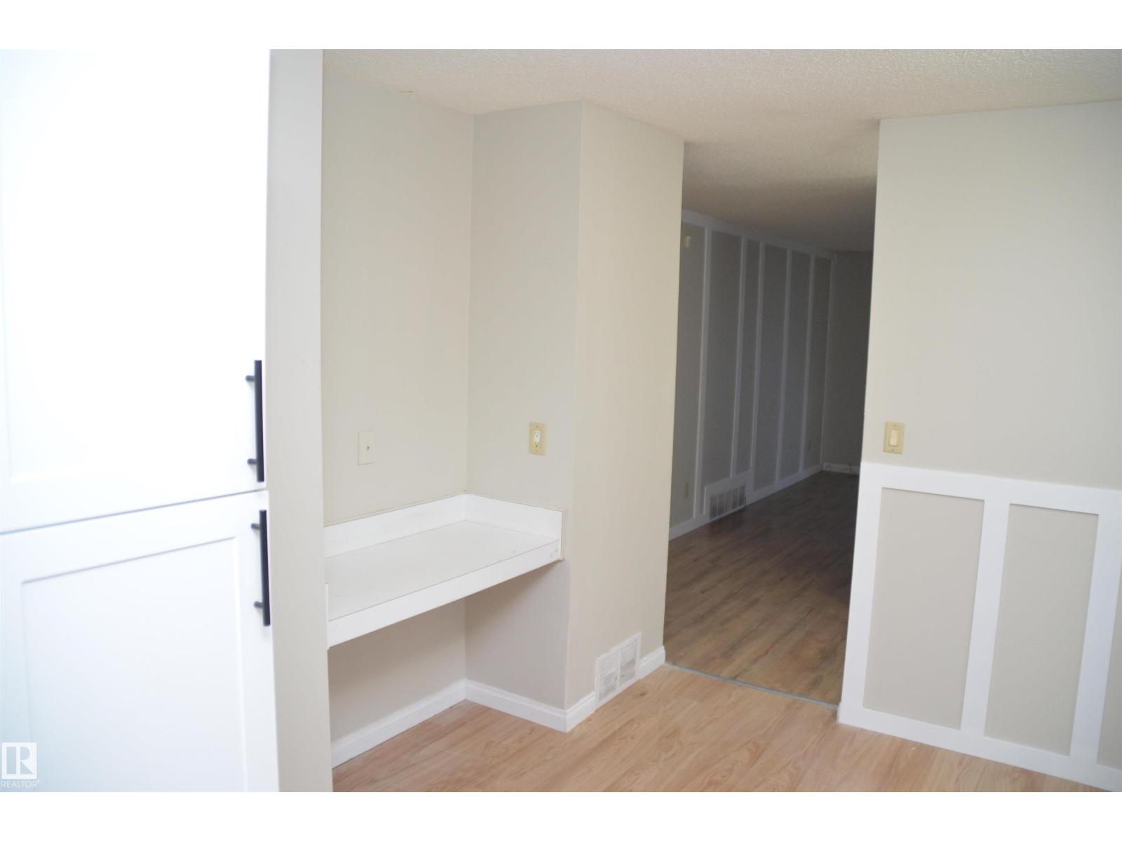Unknown Address, ,    - Photo 17 - E4494431