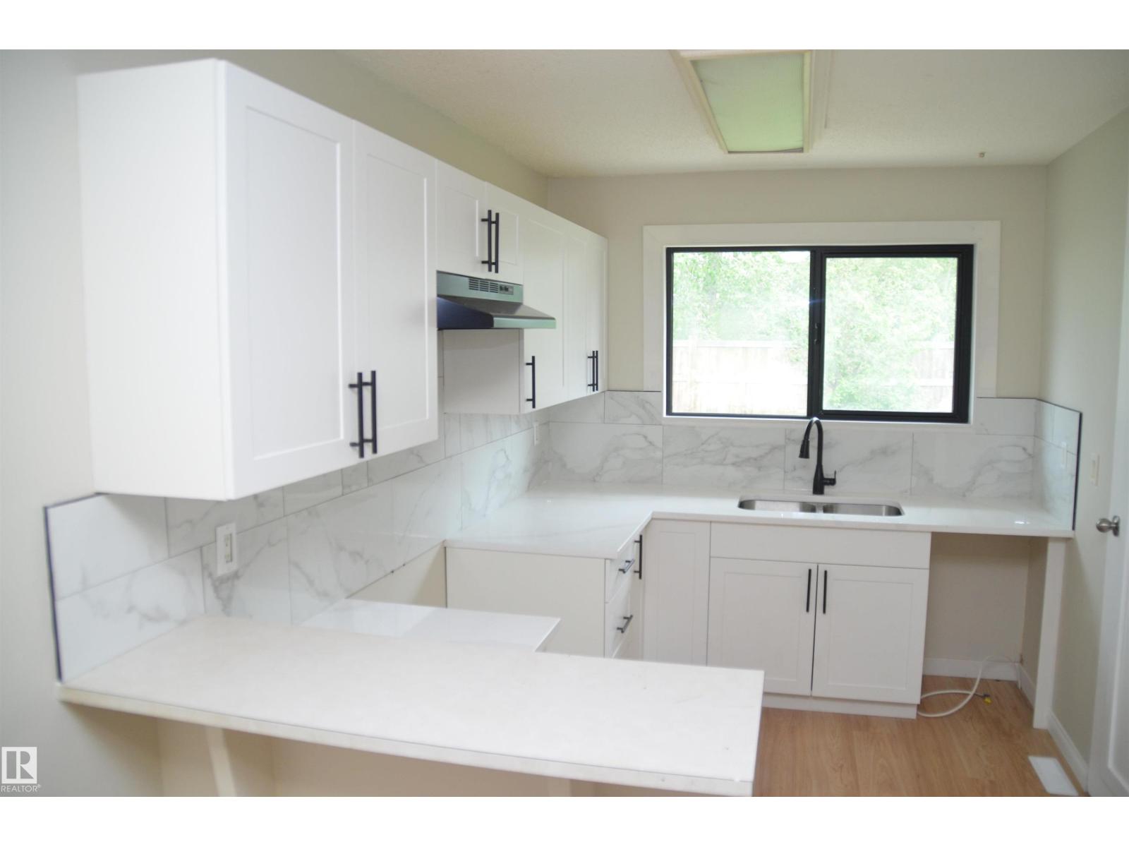 Unknown Address, ,    - Photo 12 - E4494431