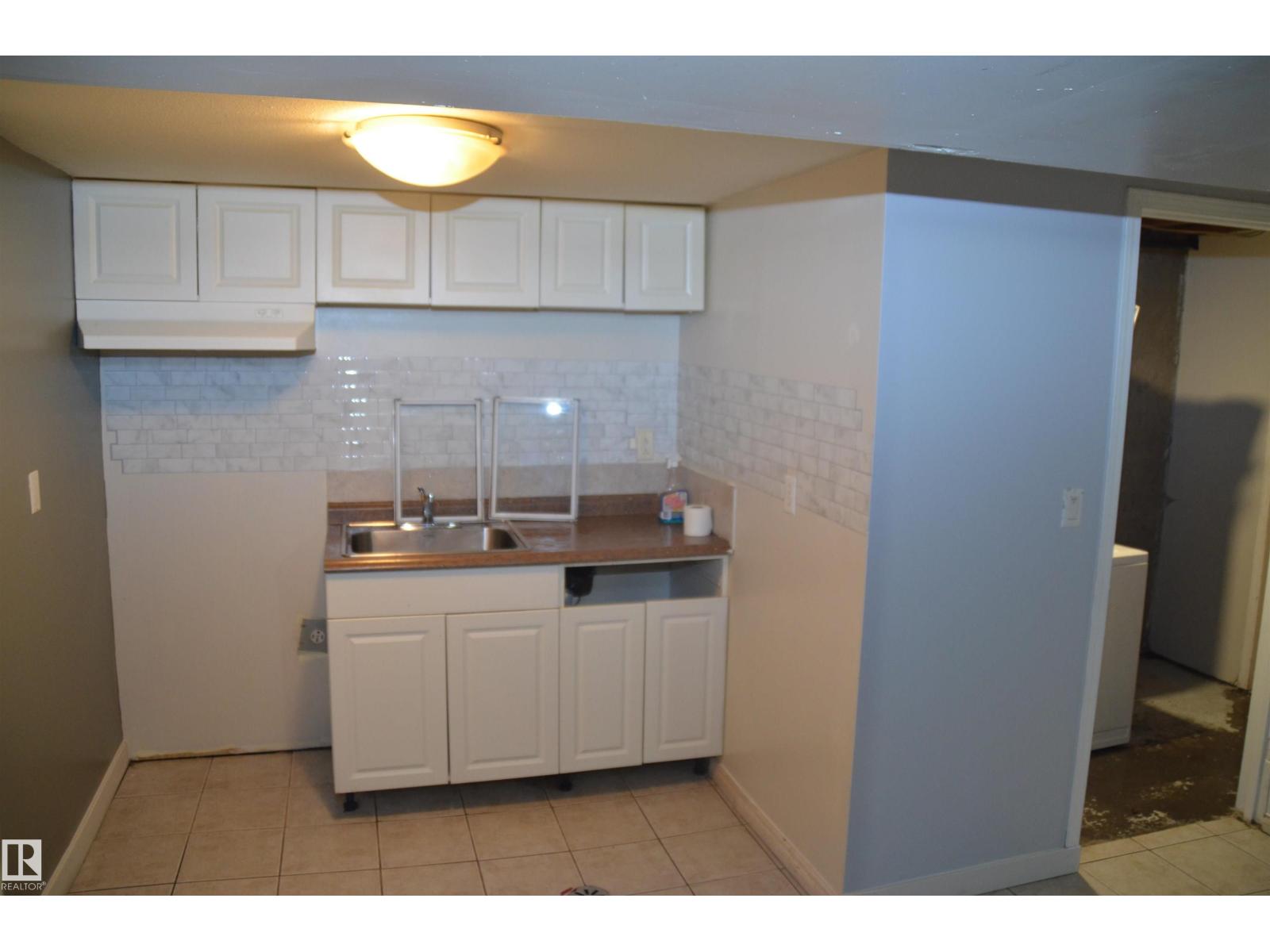 Unknown Address, ,    - Photo 21 - E4494431