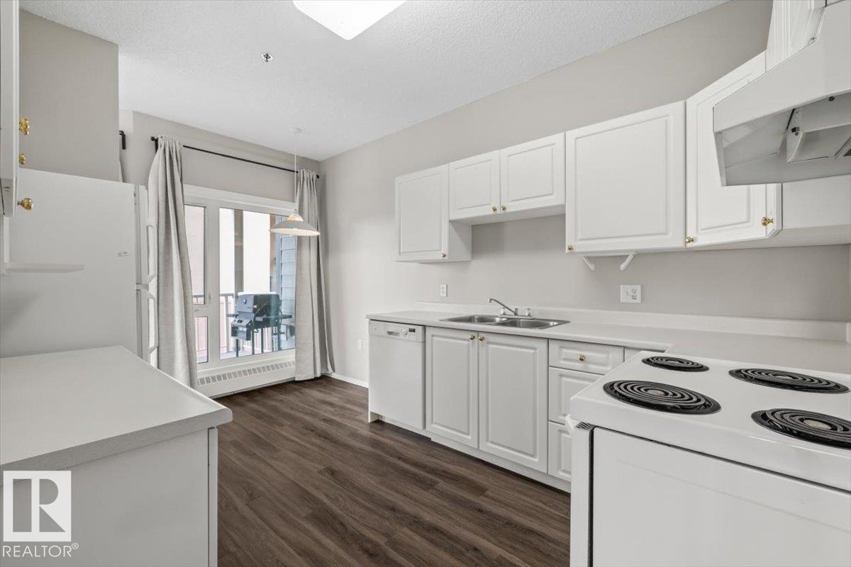 #306 10809 Saskatchewan Dr NW, Edmonton, Alberta  T6E 4S5 - Photo 16 - E4494436